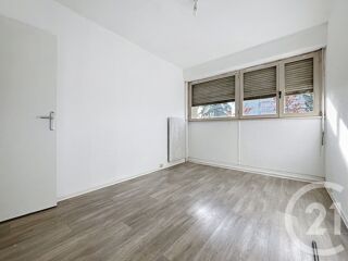  Appartement à louer 3 pièces 60 m²