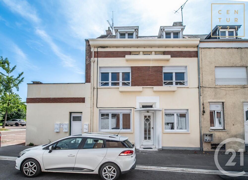 En bref : Studio meublé à louer à Hautmont, situé au....