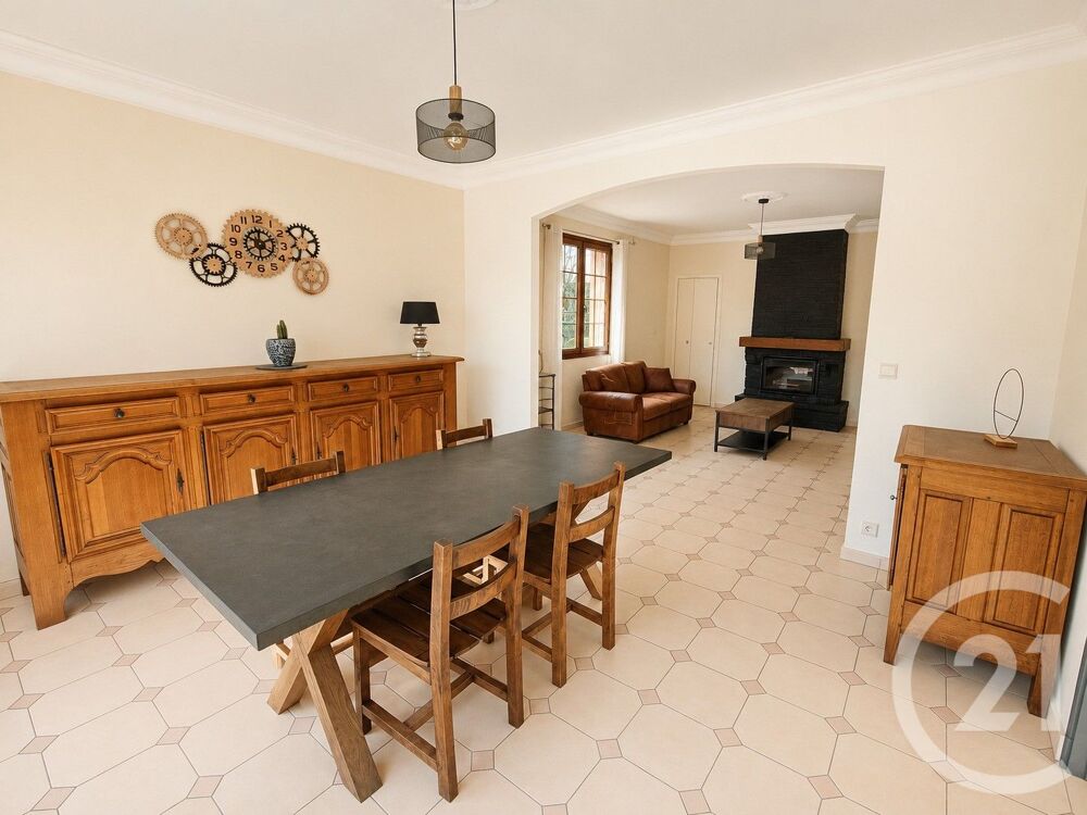 Maison 6 pièces 245 m² · à Belesta · 245 m² · 185 000 €