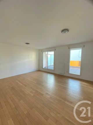 location Appartement - 4 pièce(s) - 113 m² Calais (62100)