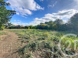 Terrain à vendre 698 m²