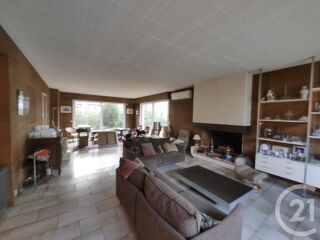  Maison à vendre 10 pièces 275 m²