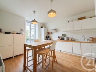 Appartement à vendre 6 pièces 147 m²