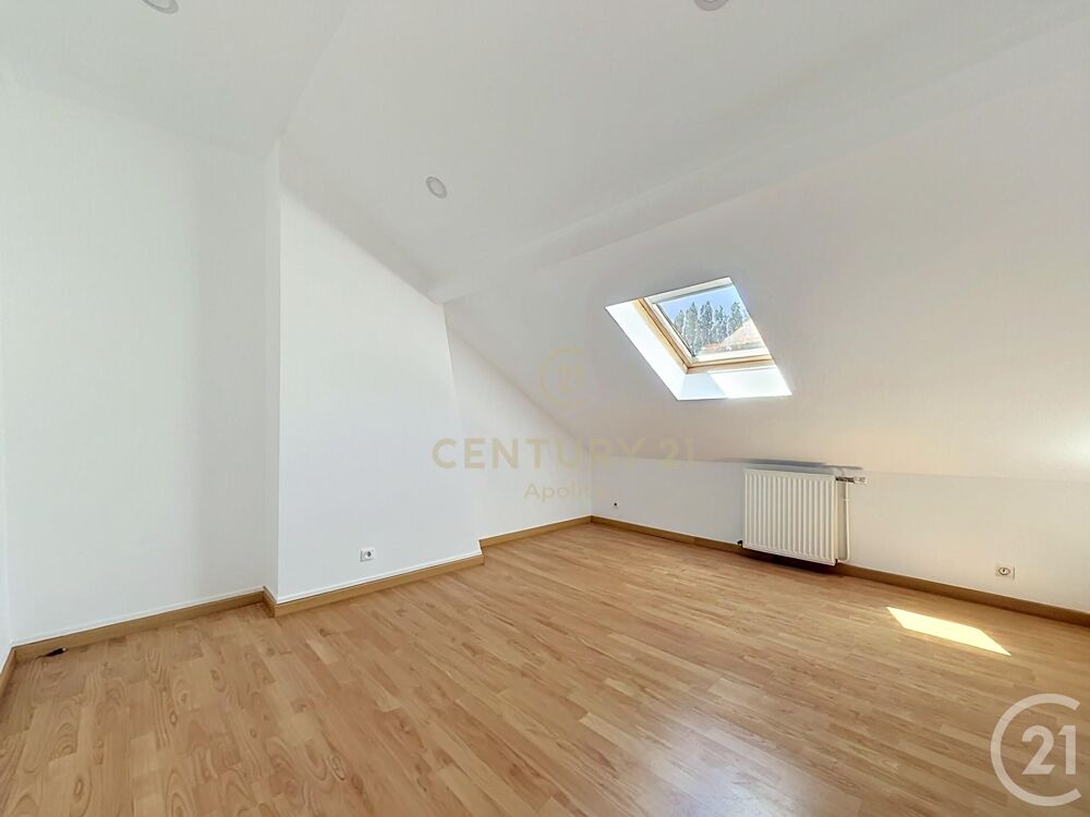 location Maison - 5 pièce(s) - 93 m² Lille (59800)