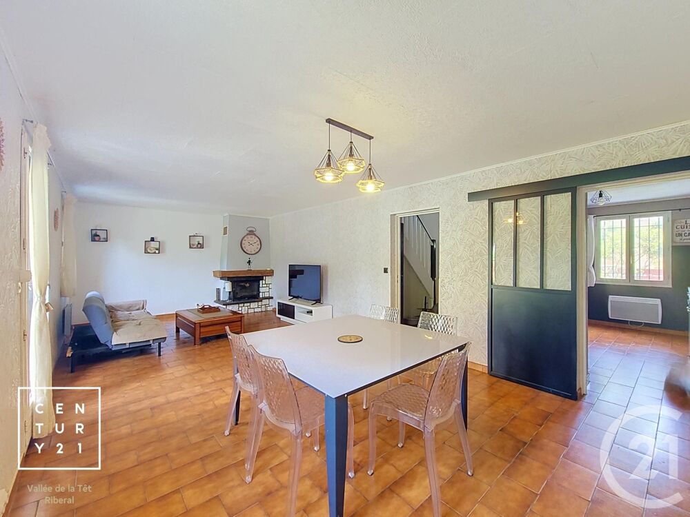 A VENDRE : VILLA AVEC 3 CHAMBRES + 1 BUREAU, BELLE PIECE....