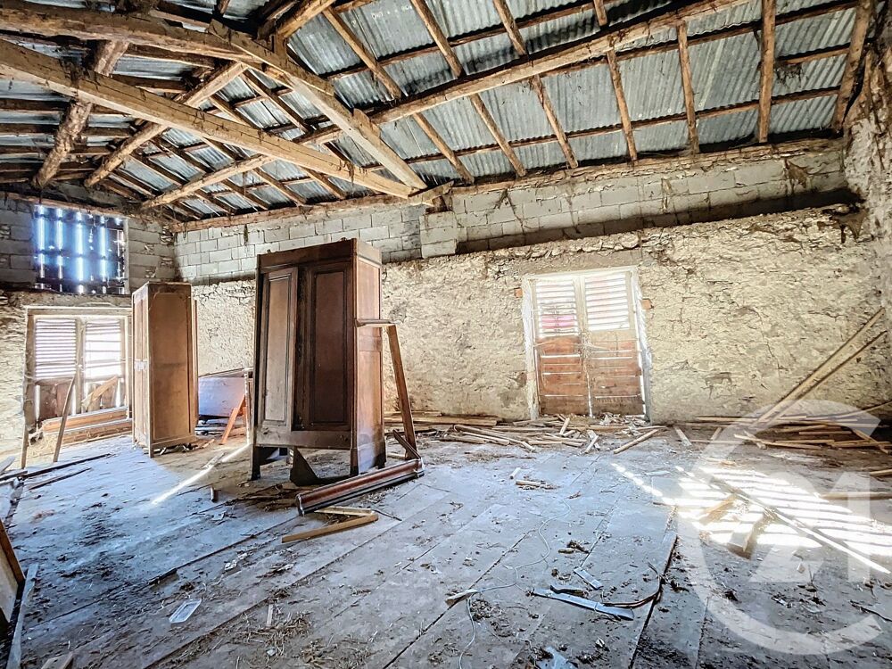 Située en plein c½ur du village, cette grange est un exc....