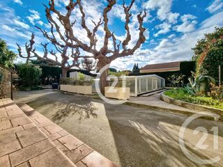  Maison � vendre 4 pi�ces 175 m�