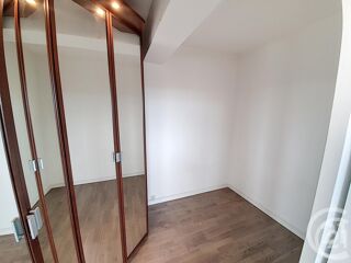  Appartement à louer 1 pièce 32 m²