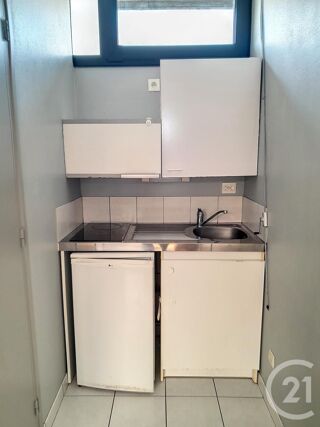  Appartement à louer 1 pièce 18 m²
