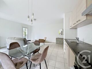  Appartement � louer 3 pi�ces 65 m� St priest