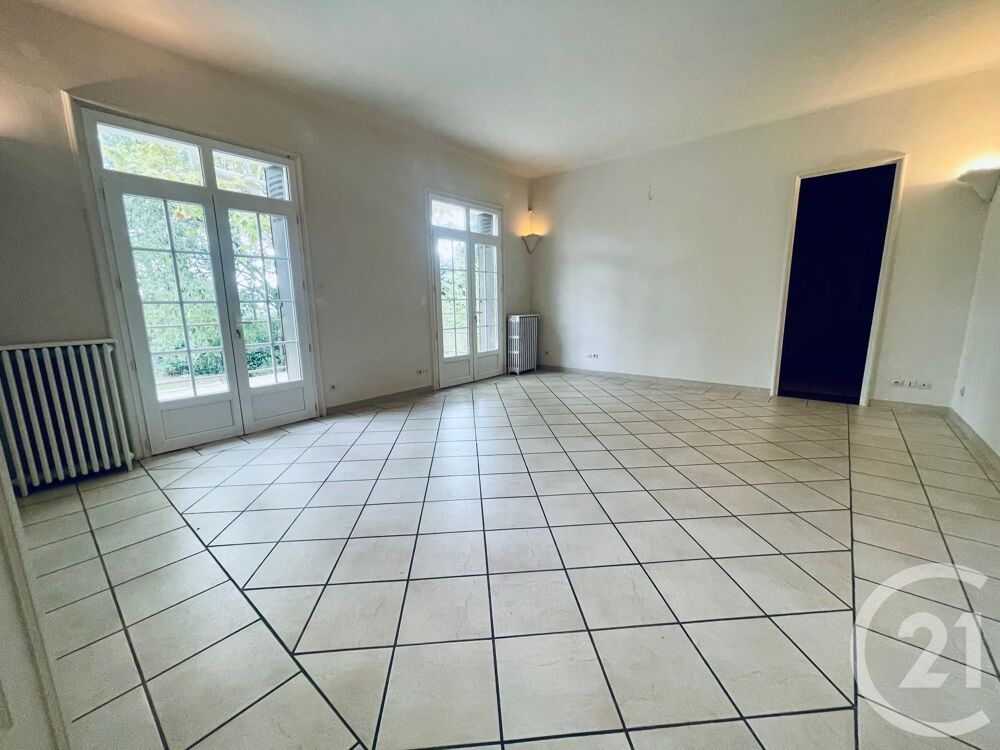 RARE. Quartier Pasteur, belle maison de caractère sur 3 ....