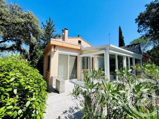  Maison  vendre 6 pices 235 m