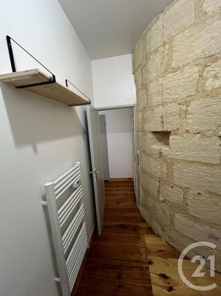  Appartement à louer 2 pièces 37 m²