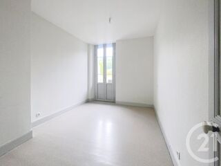  Appartement à louer 2 pièces 55 m²