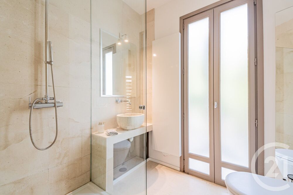 � vendre  Maison �ze (06360)
