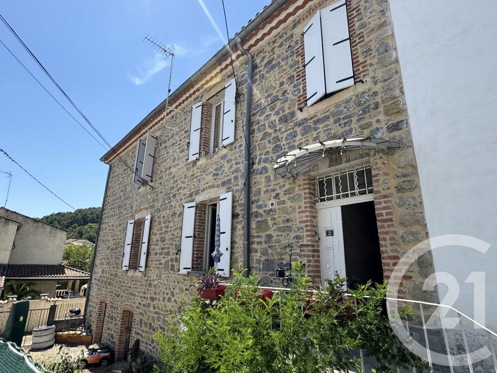 Idéalement situé au c½ur du village, venez découvrir cet....