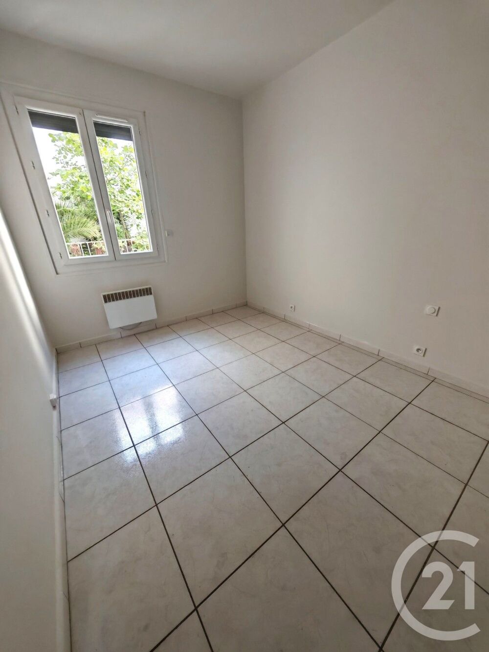 location Appartement - 3 pièce(s) - 53 m² Elne (66200)