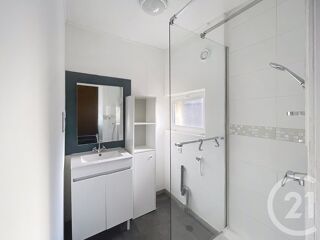 Appartement à louer 2 pièces 47 m²
