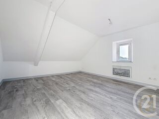  Appartement à louer 4 pièces 72 m²