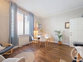  Immeuble à vendre 202 m²
