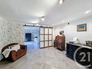  Maison � vendre 6 pi�ces 215 m�