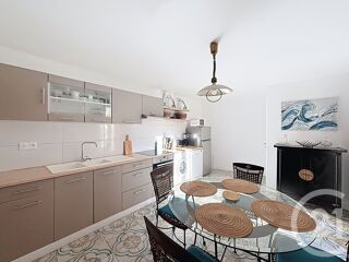  Appartement à louer 3 pièces 75 m²
