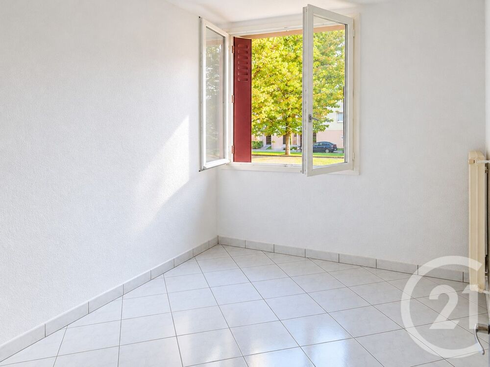 vente Appartement - 4 pièce(s) - 66 m² Belfort (90000)