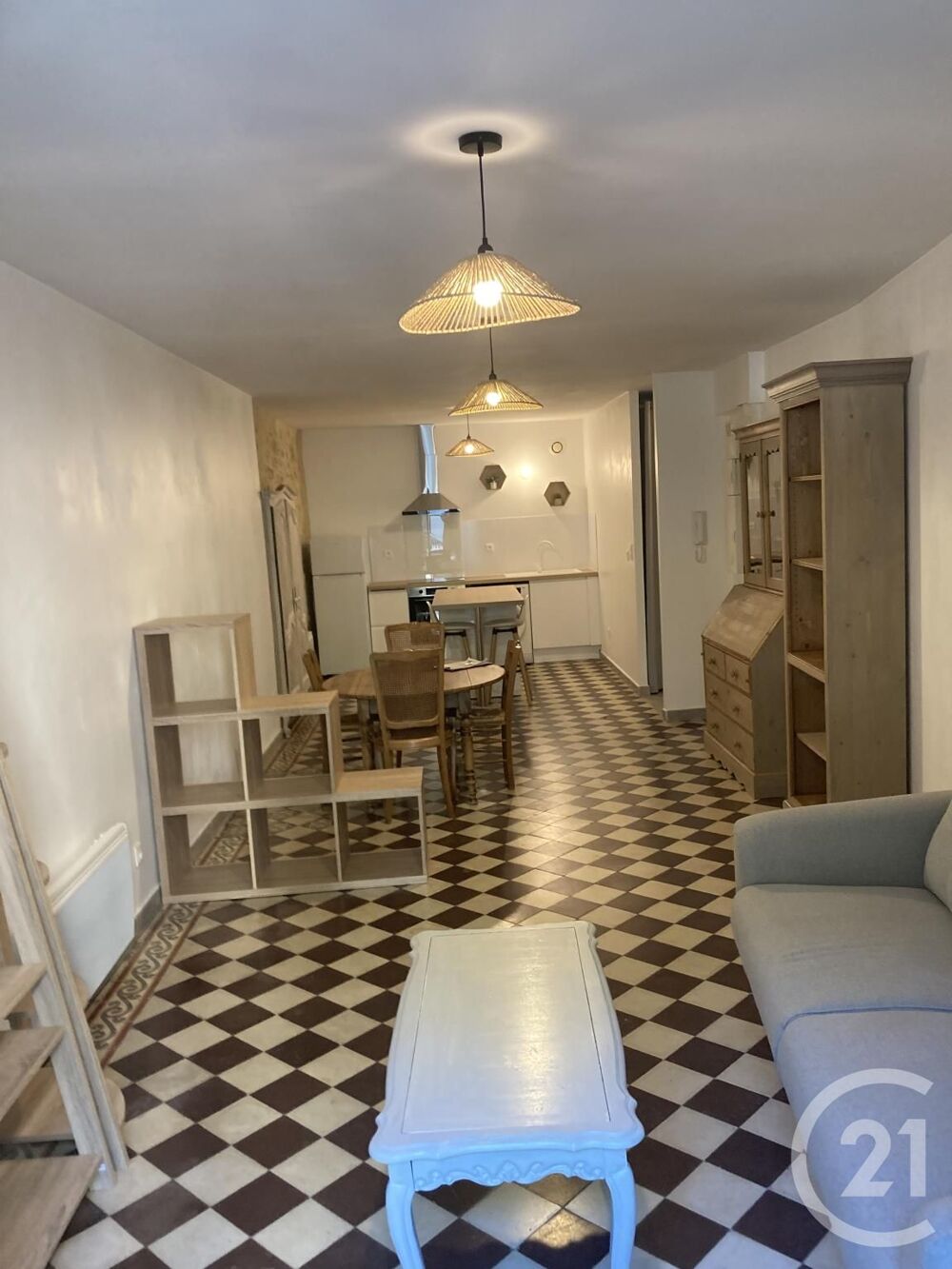 location Appartement - 2 pièce(s) - 60 m² Bagnols-sur-Cèze (30200)