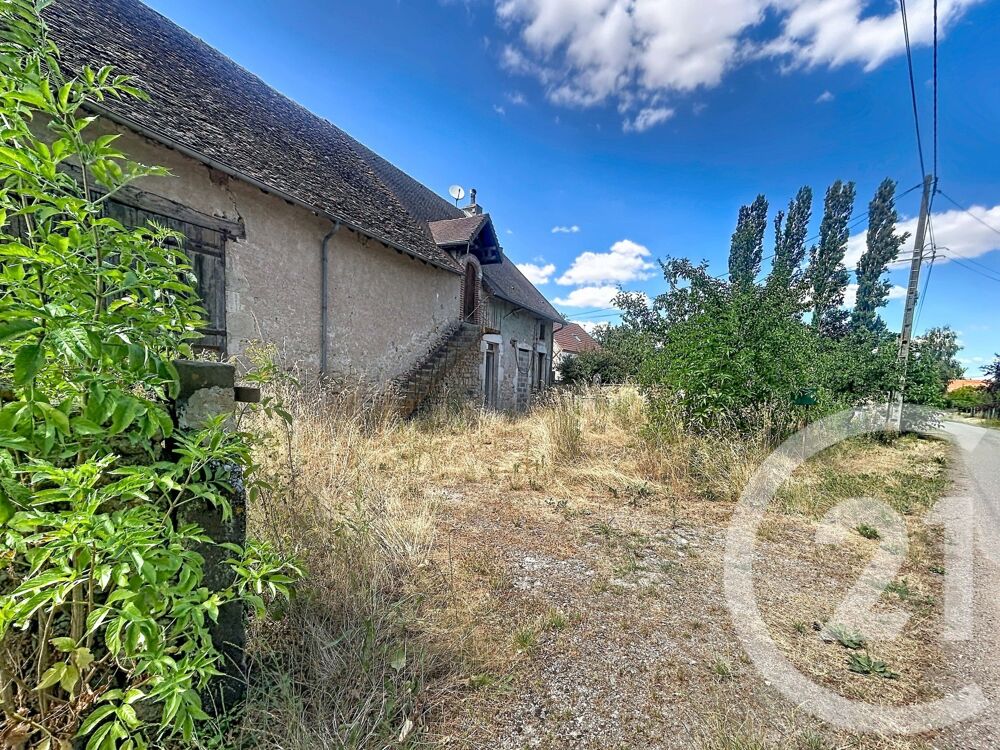 CHAREIL CINTRAT Maison d'habitation de 100 m² à finir d....