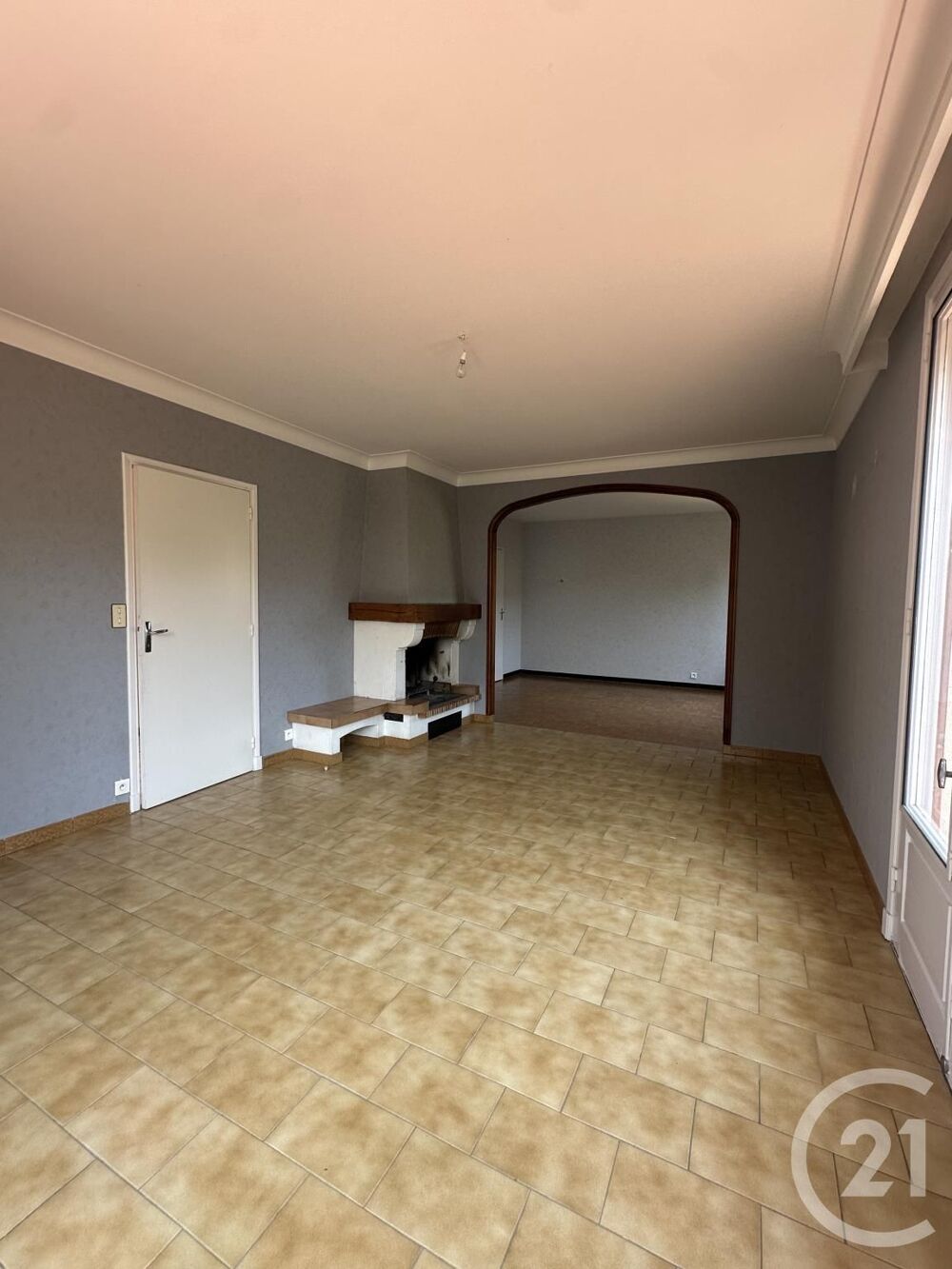 location Maison - 4 pièce(s) - 253 m² Saint-Juéry (81160)