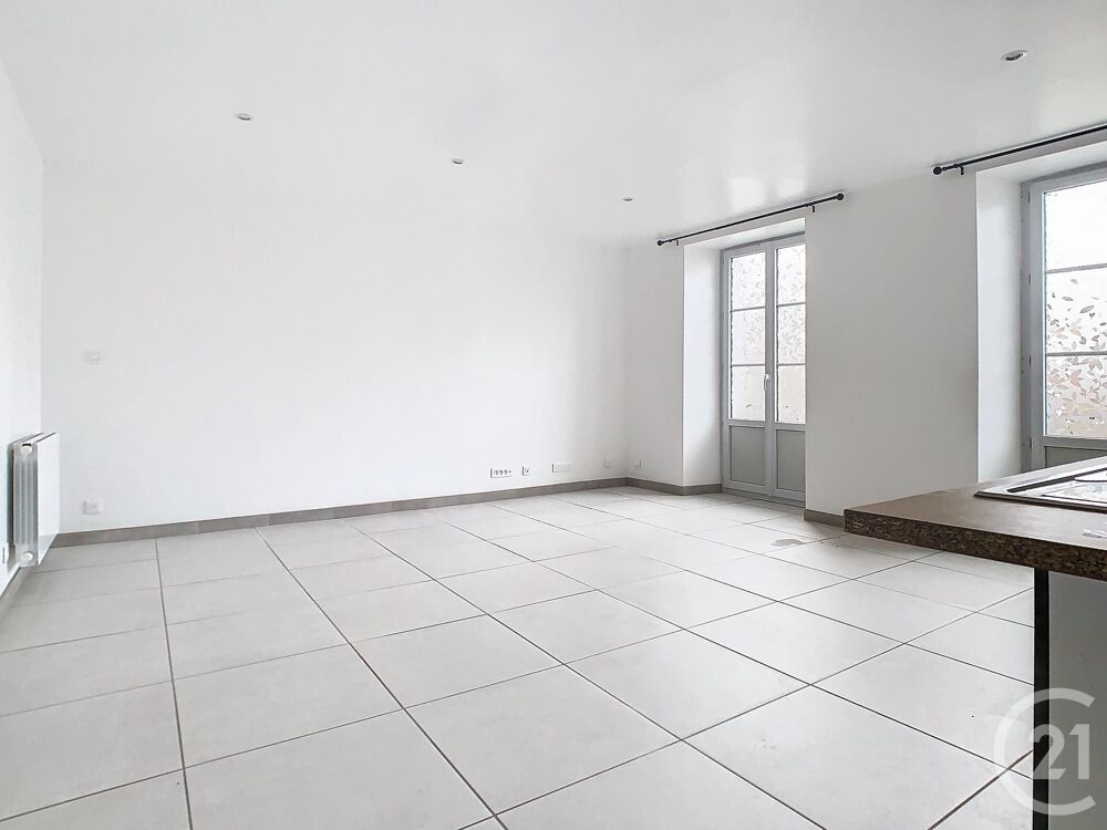 location Appartement - 3 pièce(s) - 66 m² Seix (09140)