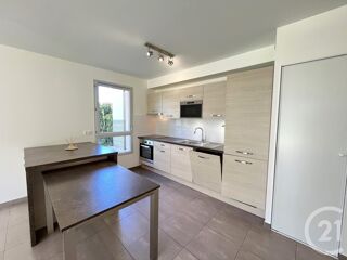  Appartement à louer 3 pièces 61 m²