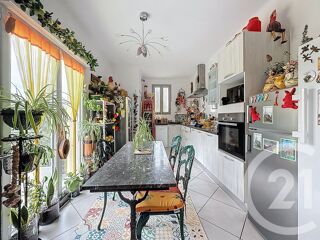  Maison  vendre 6 pices 270 m