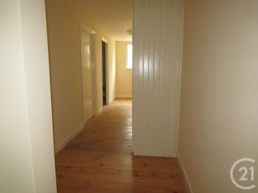 vente Maison - 4 pièce(s) - 154 m² Luché-sur-Brioux (79170)