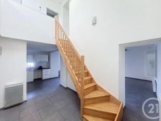  Maison à louer 4 pièces 145 m²