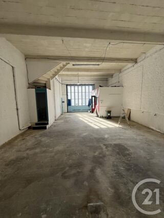  Appartement à louer 2 pièces 90 m²