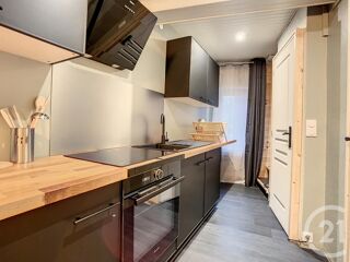  Appartement à louer 2 pièces 27 m²