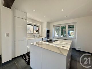  Maison � vendre 6 pi�ces 195 m�