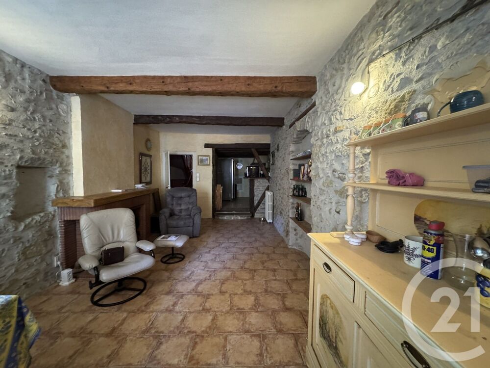 Située au c½ur de Chalabre, cette maison de 195m², habit....