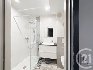  Appartement à louer 1 pièce 24 m²