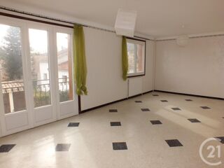  Maison � louer 3 pi�ces 240 m�