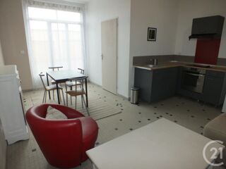  Appartement à louer 2 pièces 45 m²