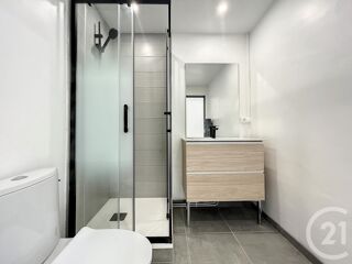  Appartement à louer 1 pièce 33 m²