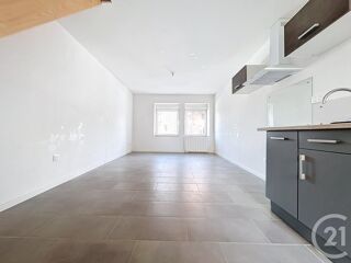  Appartement à louer 2 pièces 40 m²