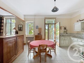  Maison � vendre 5 pi�ces 262 m�