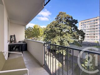  Appartement � vendre 5 pi�ces 93 m�