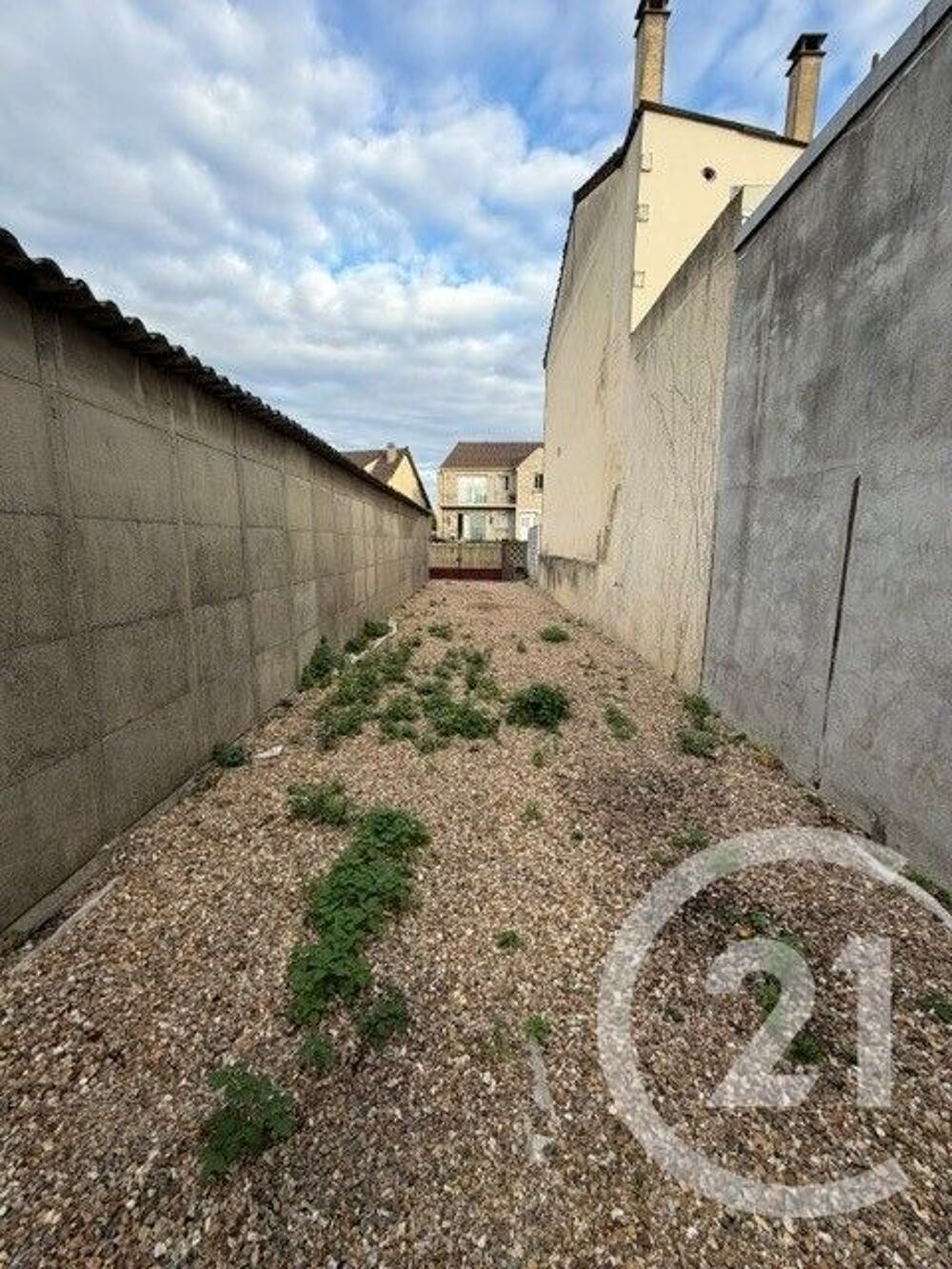location Terrain - 1 m² Drancy (93700)