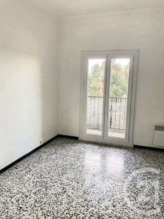  Appartement à louer 4 pièces 97 m²