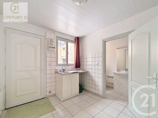  Immeuble à vendre 200 m²