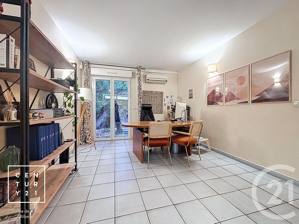 PERPIGNAN - LOCAL À vendre, au rez-de-chaussée....